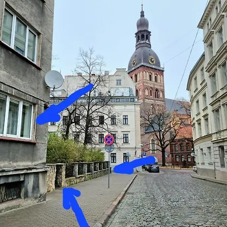 Апартаменты 3 Bedrooms Next To Dom Square *