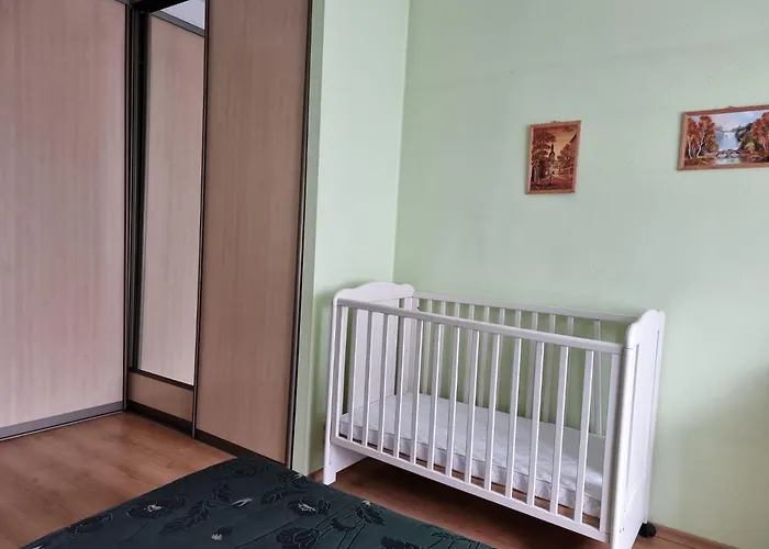 Apartment 3 Bedrooms Next To Dom Square Riga