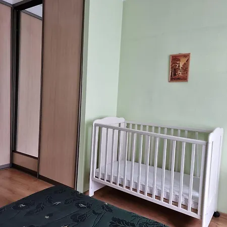 Apartment 3 Bedrooms Next To Dom Square Riga
